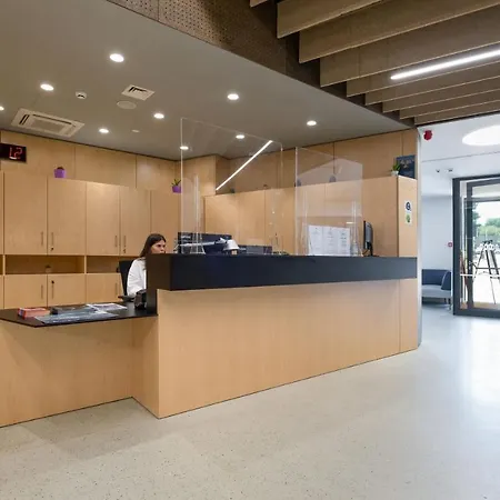 Nocleg ze śniadaniem Akademis Academia