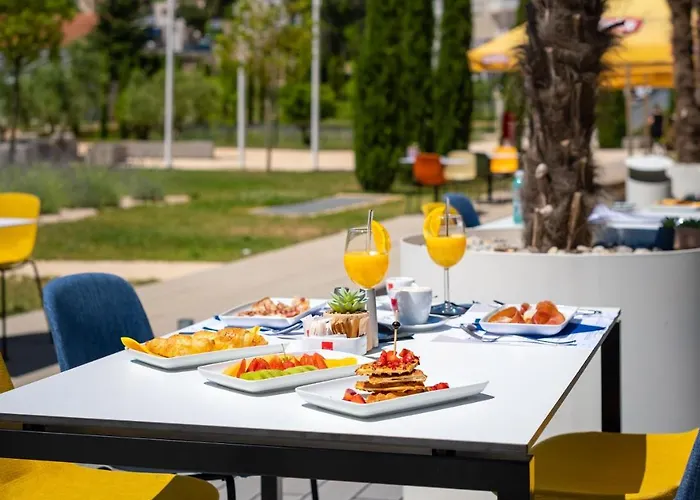 Akademis Academia krevet i doručak