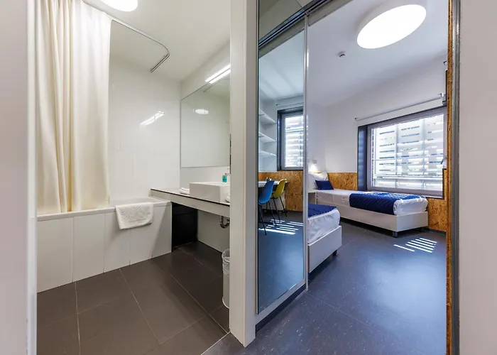 Bed & Breakfast Akademis Academia 3*