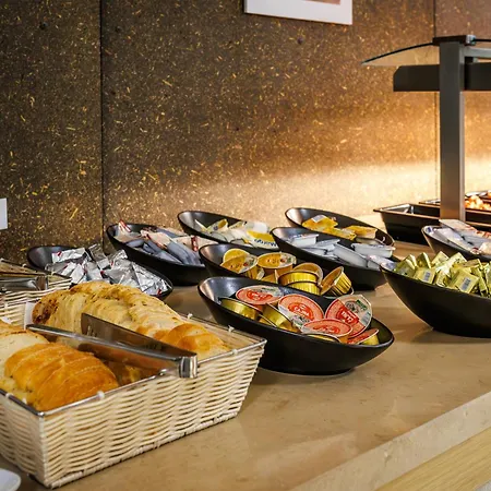 Couette-café Akademis Academia