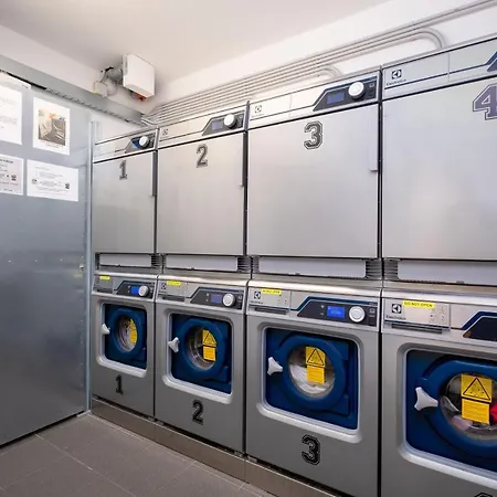 Oda ve Kahvaltı Akademis Academia